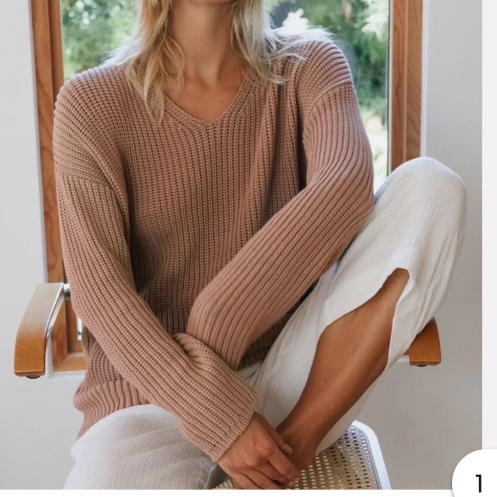 Jenni Kayne “Cabin” Merino Wool V-Neck Sweater